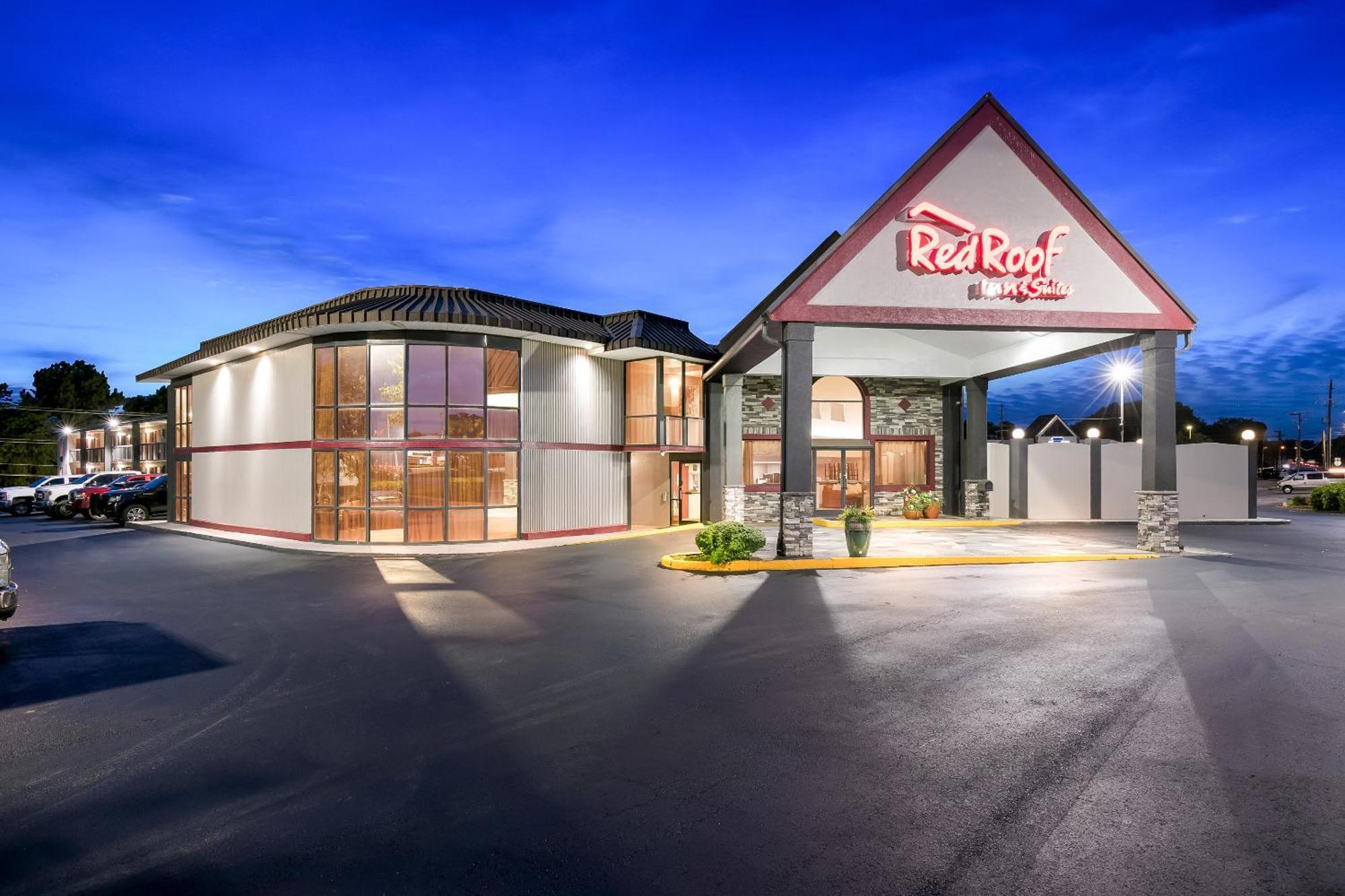 Red Roof Inn & Suites Дункан Экстерьер фото