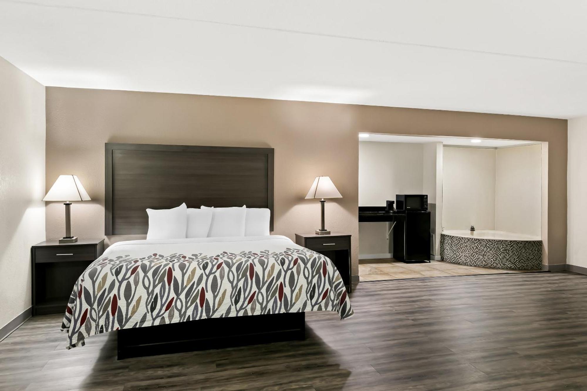 Red Roof Inn & Suites Дункан Экстерьер фото