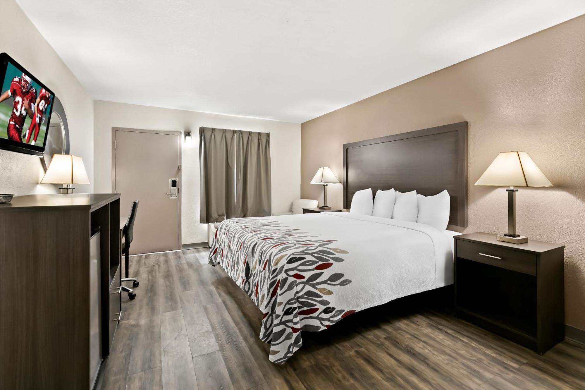 Red Roof Inn & Suites Дункан Экстерьер фото