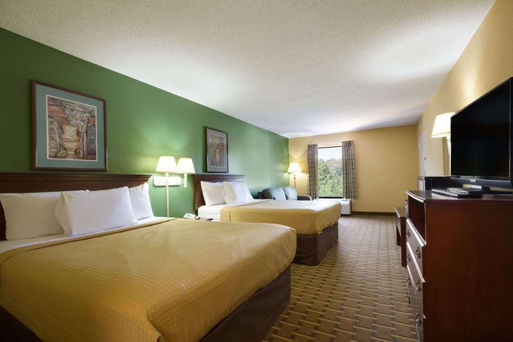 Red Roof Inn & Suites Дункан Номер фото
